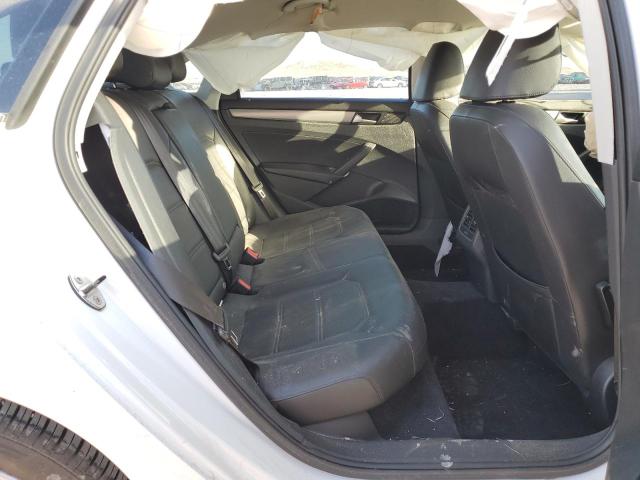 Photo 6 from auction – 2014 VOLKSWAGEN PASSAT SE with VIN 1VWBN7A32EC083560