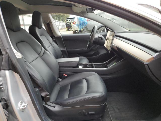 Photo 5 from auction – 2018 TESLA MODEL 3 with VIN 5YJ3E1EA9JF004119