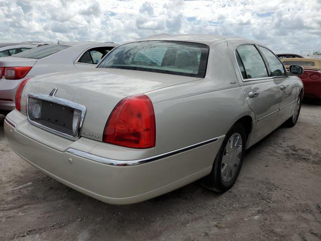 Photo 4 from auction – 2004 LINCOLN TOWN CAR U with VIN 1LNHM83W44Y685337