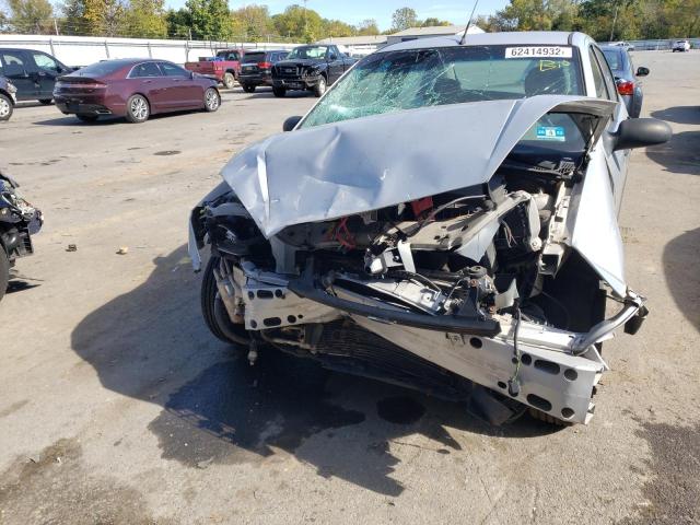 Photo 9 from auction – 2000 FORD FOCUS LX with VIN 1FAFP33P5YW267004