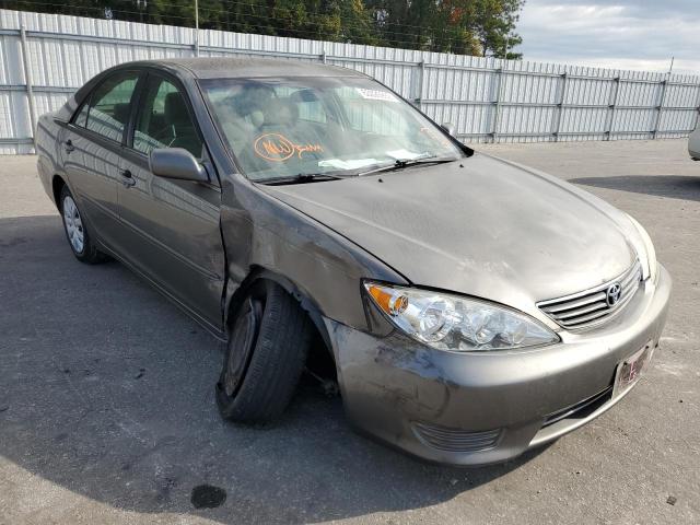 TOYOTA CAMRY LE 2005 with VIN 4T1BE32K15U975600 - Photo from auction