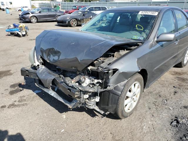 Photo 9 from auction – 2004 TOYOTA CAMRY LE with VIN 4T1BF30K84U585219