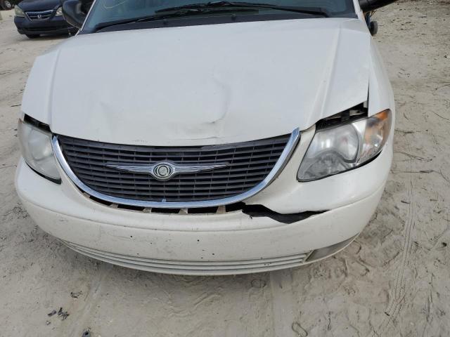 Photo 9 from auction – 2002 CHRYSLER TOWN & COU with VIN 2C8GT54L52R631325