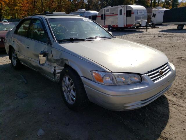 TOYOTA CAMRY LE 2000 with VIN JT2BF28K2Y0243144 - Photo from auction