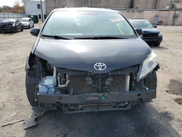 Photo 9 from auction – 2012 TOYOTA SIENNA XLE with VIN 5TDYK3DC0CS228911