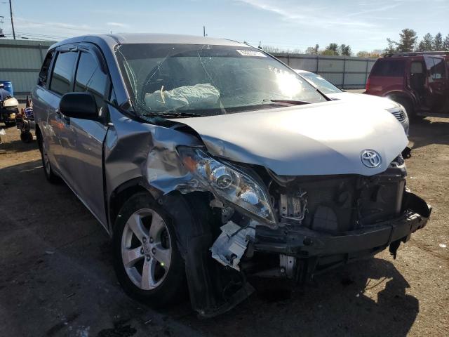 TOYOTA SIENNA 2017 with VIN 5TDZZ3DC9HS775084 - Photo from auction