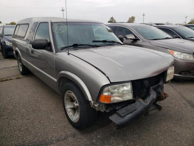 GMC SONOMA 2001 with VIN 1GTCS19W318113903 - Photo from auction