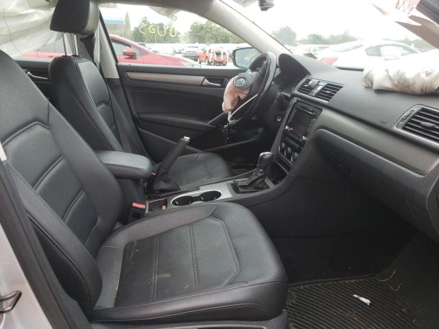 Photo 5 from auction – 2014 VOLKSWAGEN PASSAT SE with VIN 1VWBS7A37EC114097