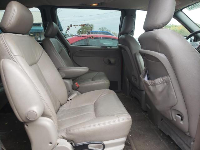 Photo 6 from auction – 2003 CHRYSLER TOWN & COU with VIN 2C4GP54L83R202090