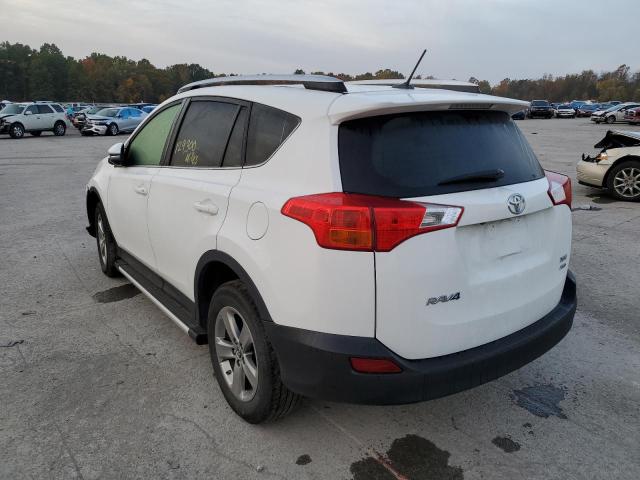 Photo 3 from auction – 2015 TOYOTA RAV4 XLE with VIN JTMRFREV9FD118550