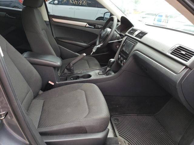 Photo 5 from auction – 2013 VOLKSWAGEN PASSAT S with VIN 1VWAP7A35DC048550