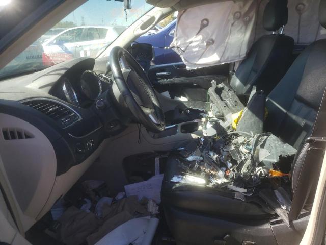 Photo 5 from auction – 2014 CHRYSLER TOWN & COU with VIN 2C4RC1CG3ER299834