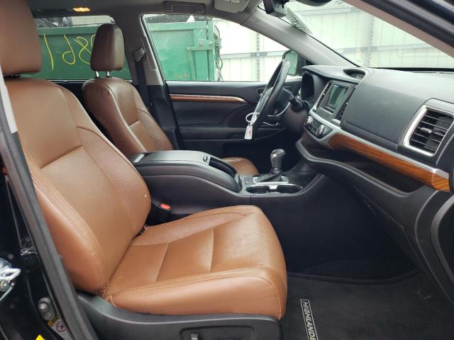Photo 5 from auction – 2017 TOYOTA HIGHLANDER with VIN 5TDYZRFH9HS233488