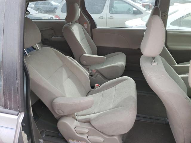 Photo 6 from auction – 2018 TOYOTA SIENNA L with VIN 5TDZZ3DC2JS912212