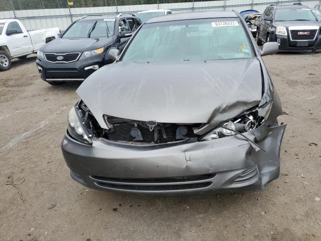 Photo 9 from auction – 2004 TOYOTA CAMRY LE with VIN 4T1BE32K64U939335