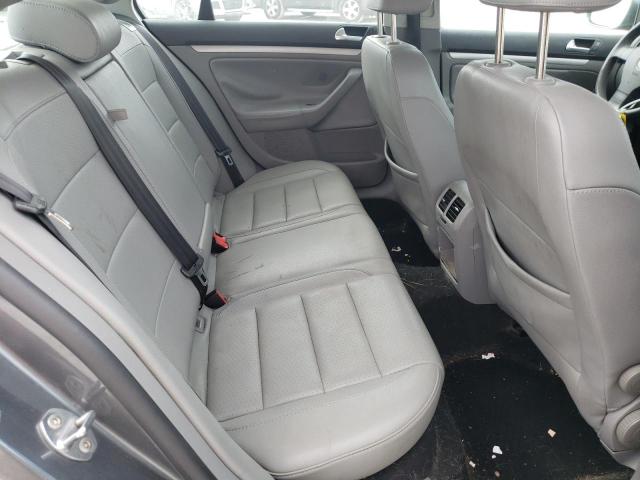 Photo 6 from auction – 2007 VOLKSWAGEN JETTA WOLF with VIN 3VWEG71K67M075848