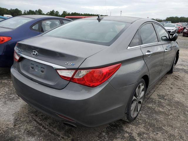 Photo 4 from auction – 2013 HYUNDAI SONATA SE with VIN 5NPEC4AB2DH646119