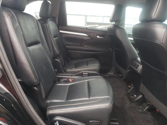 Photo 6 from auction – 2018 TOYOTA HIGHLANDER with VIN 5TDKZRFH5JS544895
