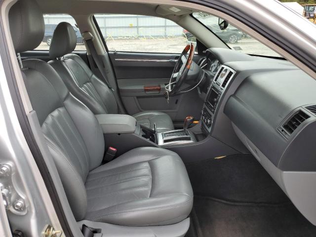 Photo 5 from auction – 2005 CHRYSLER 300C with VIN 2C3AA63H85H502848
