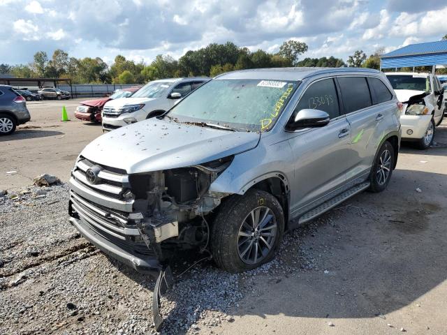 Photo 2 from auction – 2017 TOYOTA HIGHLANDER with VIN 5TDKZRFHXHS517931