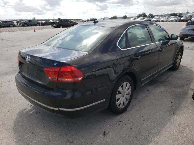 Photo 4 from auction – 2013 VOLKSWAGEN PASSAT SEL with VIN 1VWCH7A35DC010015