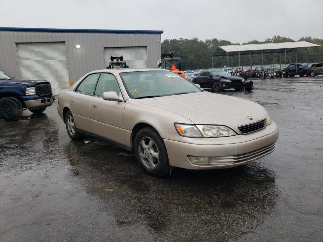 LEXUS ES 300 1998 with VIN JT8BF28G5W5016659 - Photo from auction