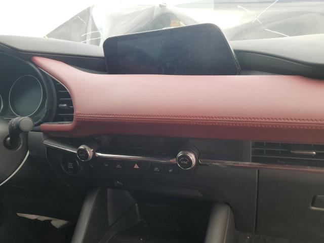 Photo 9 from auction – 2021 MAZDA 3 PREMIUM with VIN JM1BPAML5M1346284