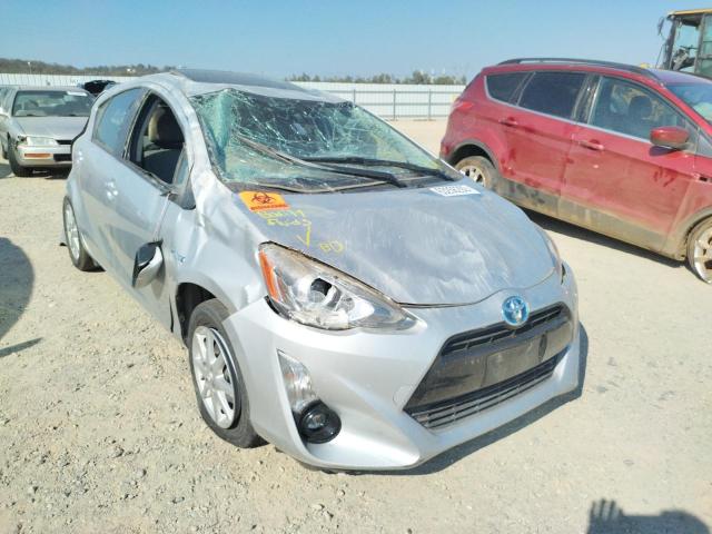 TOYOTA PRIUS C 2015 with VIN JTDKDTB33F1104572 - Photo from auction