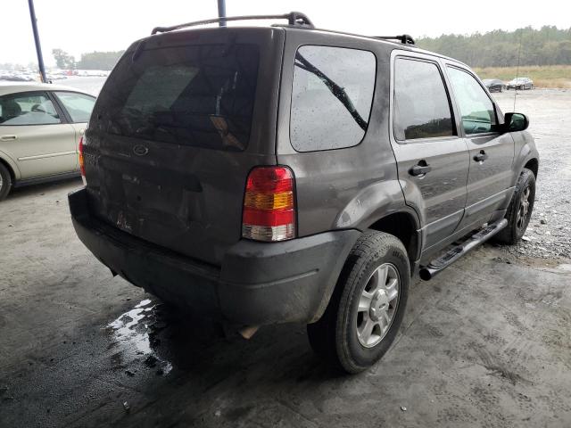 Photo 4 from auction – 2004 FORD ESCAPE XLT with VIN 1FMCU93154KB09330