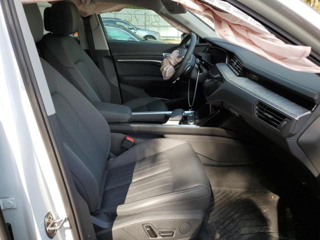 Photo 5 from auction – 2022 AUDI E-TRON PRE with VIN WA1AABGE2NB007035