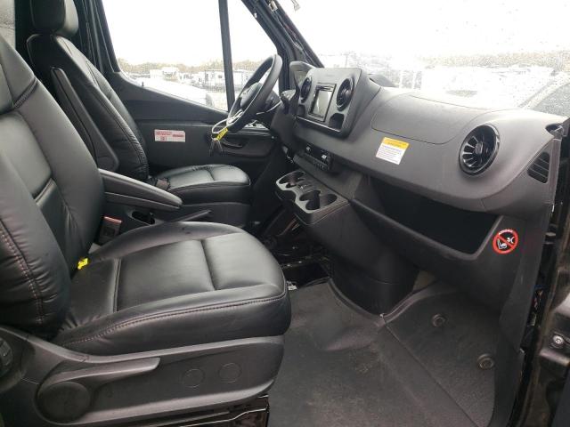 Photo 5 from auction – 2019 MERCEDES-BENZ SPRINTER 3 with VIN WDAPF4CD7KP179282