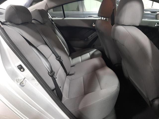 Photo 6 from auction – 2017 KIA FORTE LX with VIN 3KPFK4A74HE014476