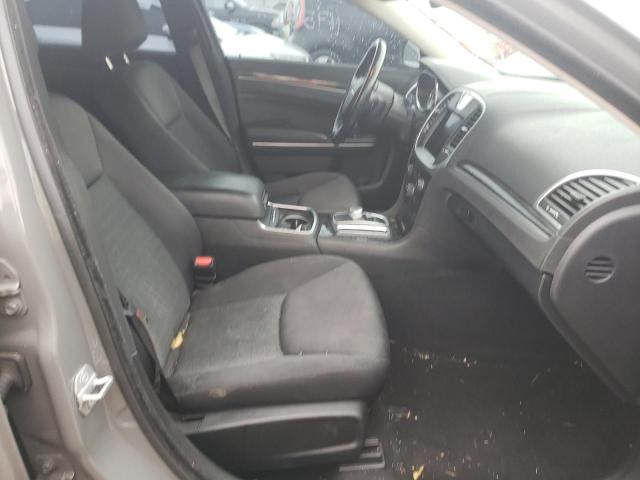 Photo 5 from auction – 2019 CHRYSLER 300 TOURIN with VIN 2C3CCAAG7KH654485