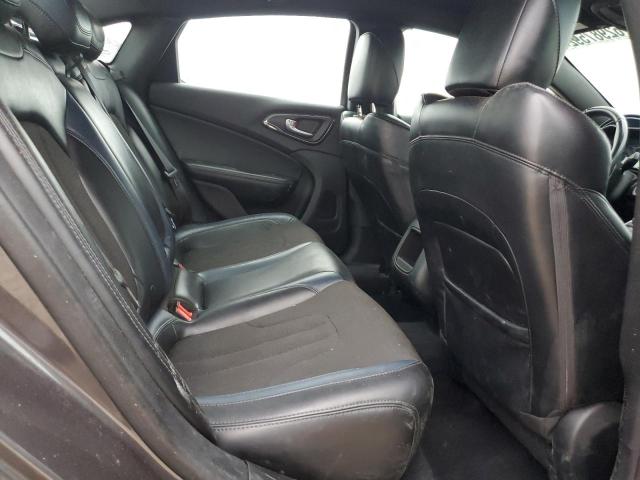 Photo 6 from auction – 2015 CHRYSLER 200 S with VIN 1C3CCCBGXFN514938