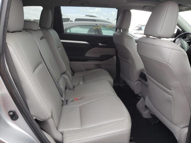 Photo 6 from auction – 2015 TOYOTA HIGHLANDER with VIN 5TDJKRFH1FS153802