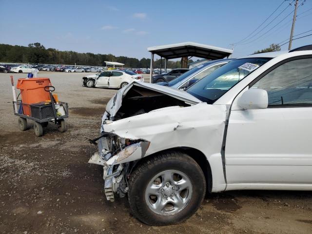 Photo 9 from auction – 2004 TOYOTA HIGHLANDER with VIN JTEGP21A340030737