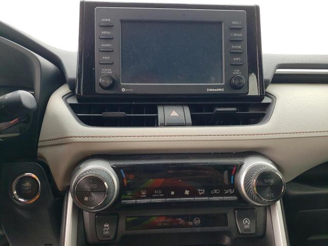 Photo 9 from auction – 2020 TOYOTA RAV4 XLE with VIN 2T3W1RFV3LC062167