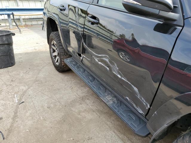 Photo 9 from auction – 2018 TOYOTA 4RUNNER SR with VIN JTEBU5JR9J5559070