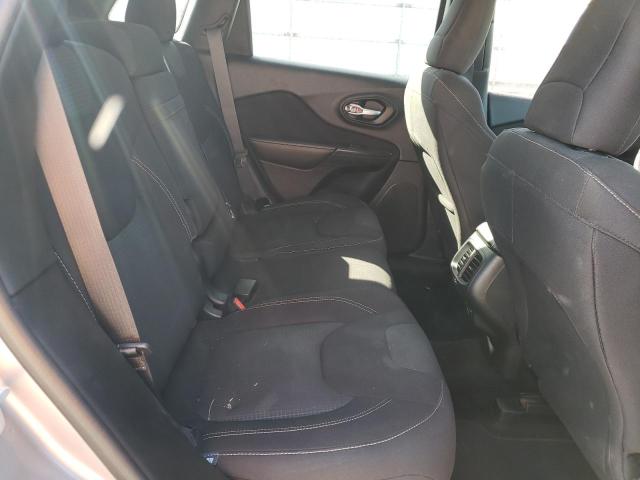Photo 6 from auction – 2016 JEEP CHEROKEE L with VIN 1C4PJLCB4GW136181