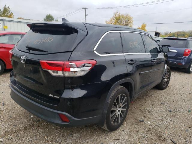 Photo 4 from auction – 2017 TOYOTA HIGHLANDER with VIN 5TDJZRFH8HS434736