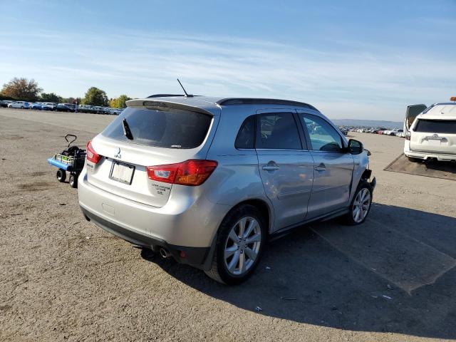 Photo 4 from auction – 2015 MITSUBISHI OUTLANDER with VIN 4A4AR4AW5FE030314