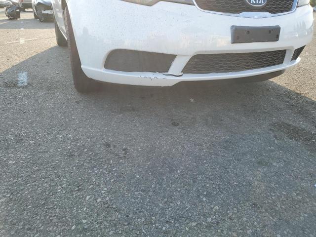 Photo 9 from auction – 2013 KIA FORTE EX with VIN KNAFU4A25D5690498
