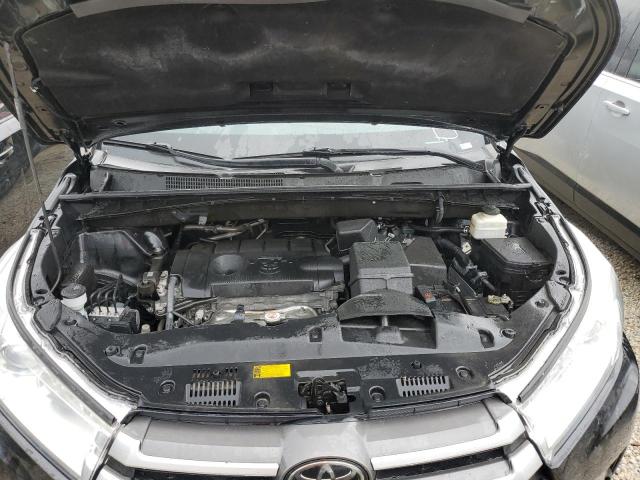 Photo 7 from auction – 2018 TOYOTA HIGHLANDER with VIN 5TDZARFHXJS039053