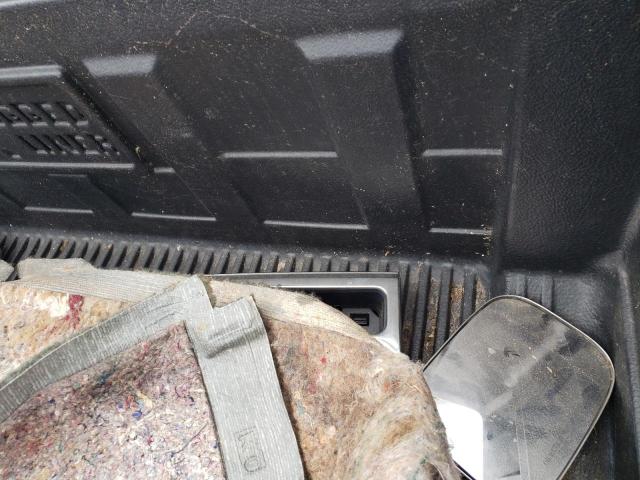 Photo 6 from auction – 1990 FORD F150 with VIN 1FTEF14NXLNA99031