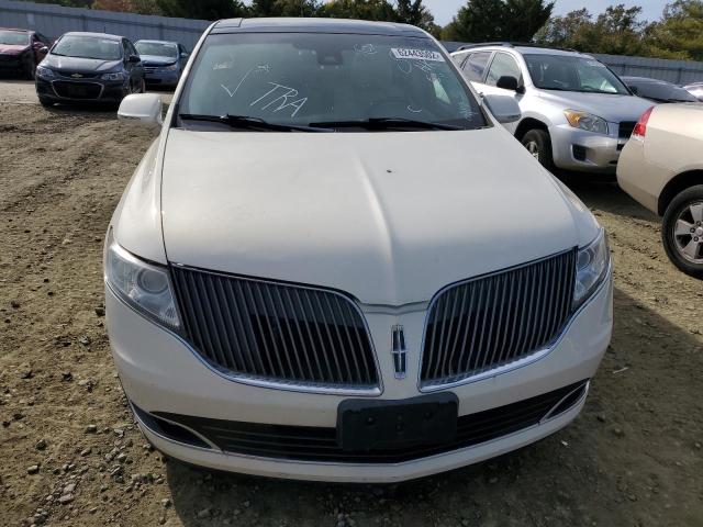 Photo 9 from auction – 2014 LINCOLN MKT with VIN 2LMHJ5AT5EBL50994
