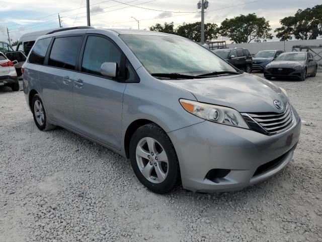 Photo 1 from auction – 2015 TOYOTA SIENNA LE with VIN 5TDKK3DC5FS554715