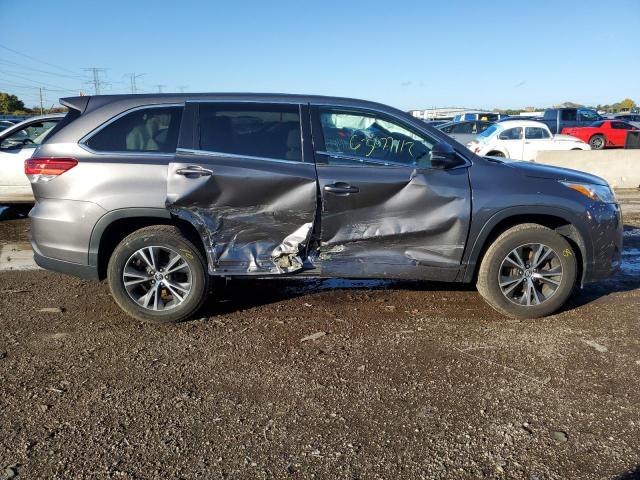 Photo 9 from auction – 2017 TOYOTA HIGHLANDER with VIN 5TDZARFH5HS030786