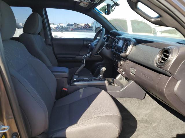 Photo 5 from auction – 2017 TOYOTA TACOMA DOU with VIN 3TMCZ5AN2HM107702