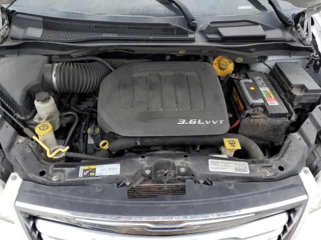 Photo 7 from auction – 2015 CHRYSLER TOWN & COU with VIN 2C4RC1CG9FR590386