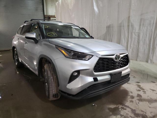 TOYOTA HIGHLANDER 2022 with VIN 5TDGZRBH1NS245812 - Photo from auction